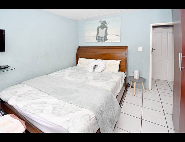 2 BEDROOM APARTMENT FOR SALE IN BRAMLEY VIEW